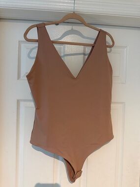 Women V-Neck One-Piece Swimsuit in Nude Brown